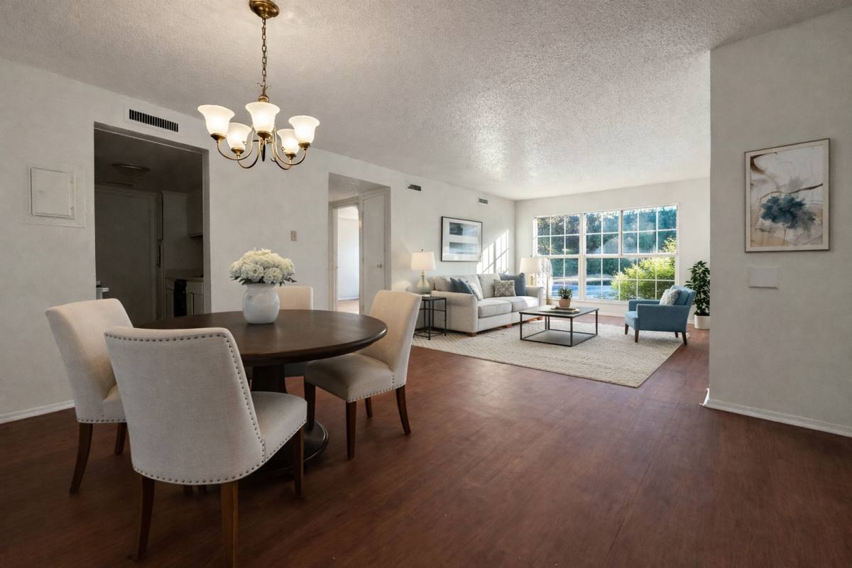 Apartment for rent at 651 Azalea Rd, Mobile, AL 36609