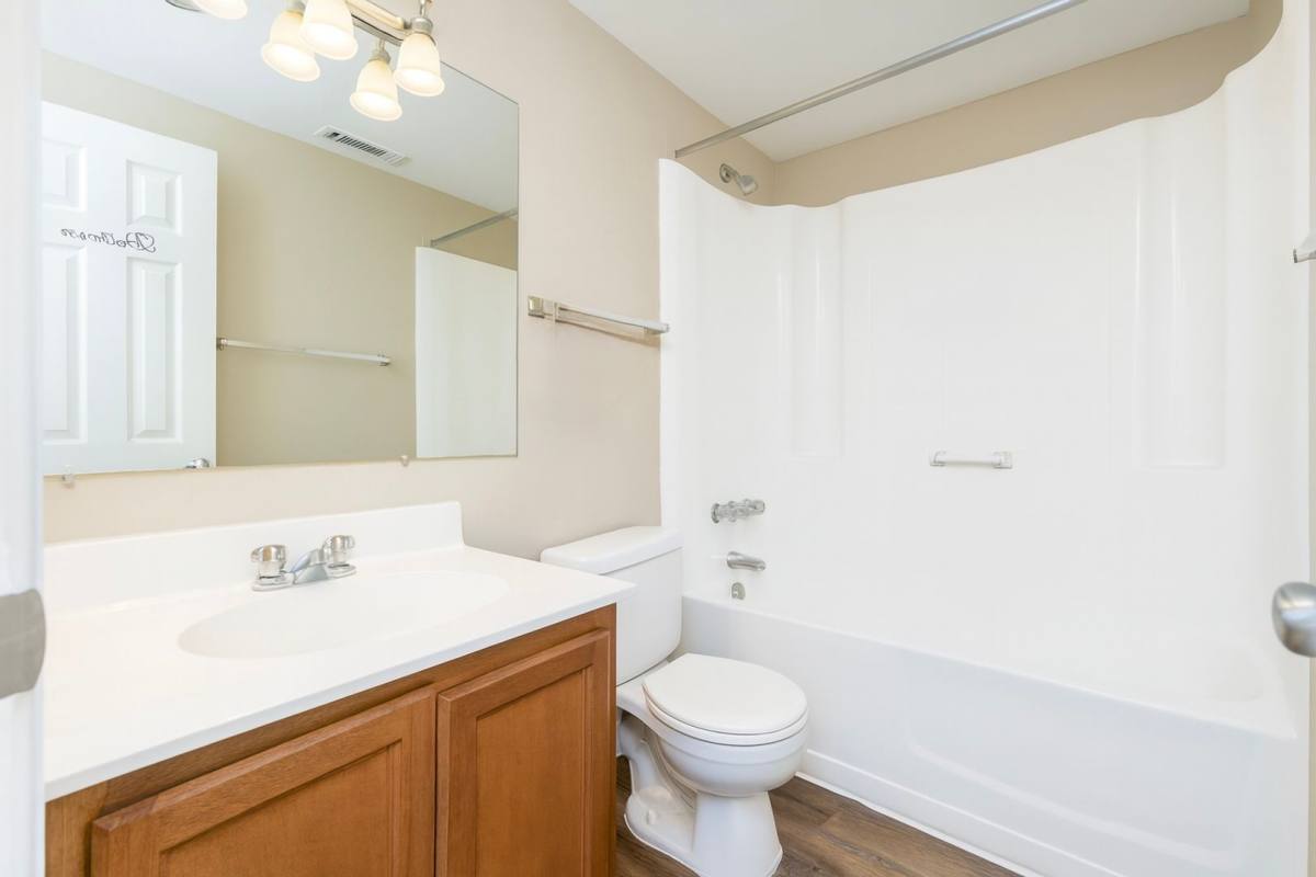 Apartment for rent at 651 Azalea Rd, Mobile, AL 36609