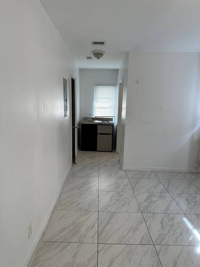 Apartment for rent at 212 NW 11th St, Pompano Beach, FL 33060