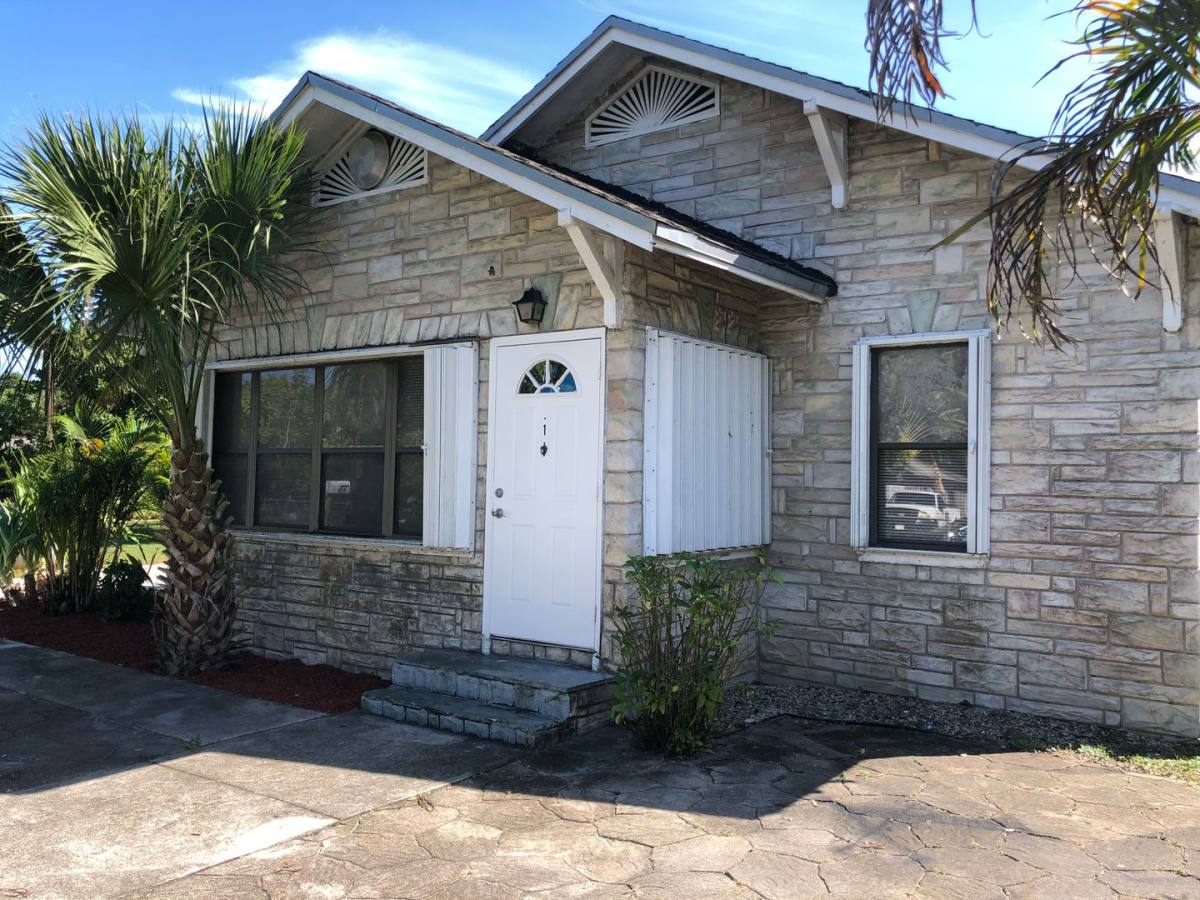 Apartment for rent at 212 NW 11th St, Pompano Beach, FL 33060