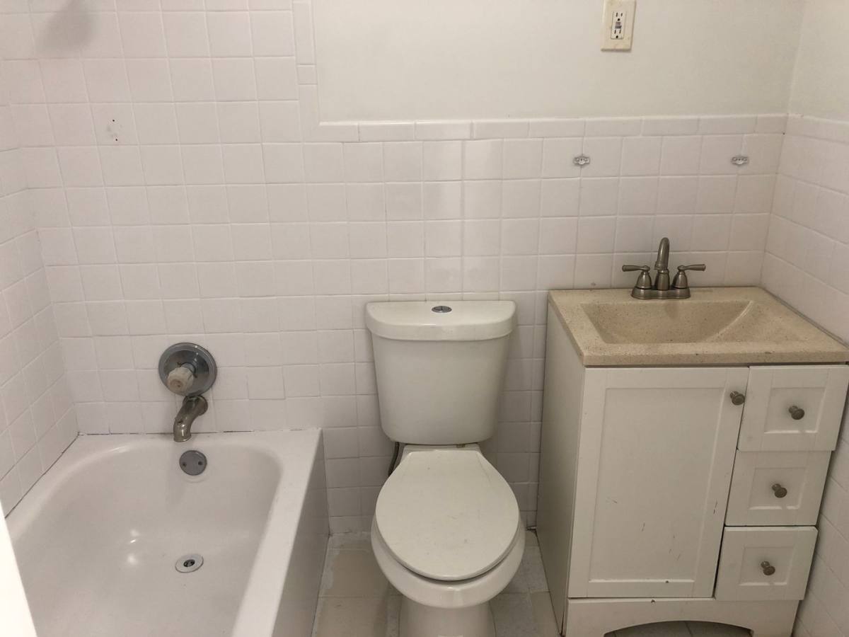 Apartment for rent at 212 NW 11th St, Pompano Beach, FL 33060