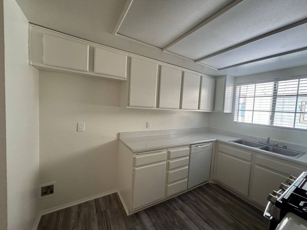 Apartment for rent at 1232-1234 Orange Grove Ave, Glendale, CA 91205