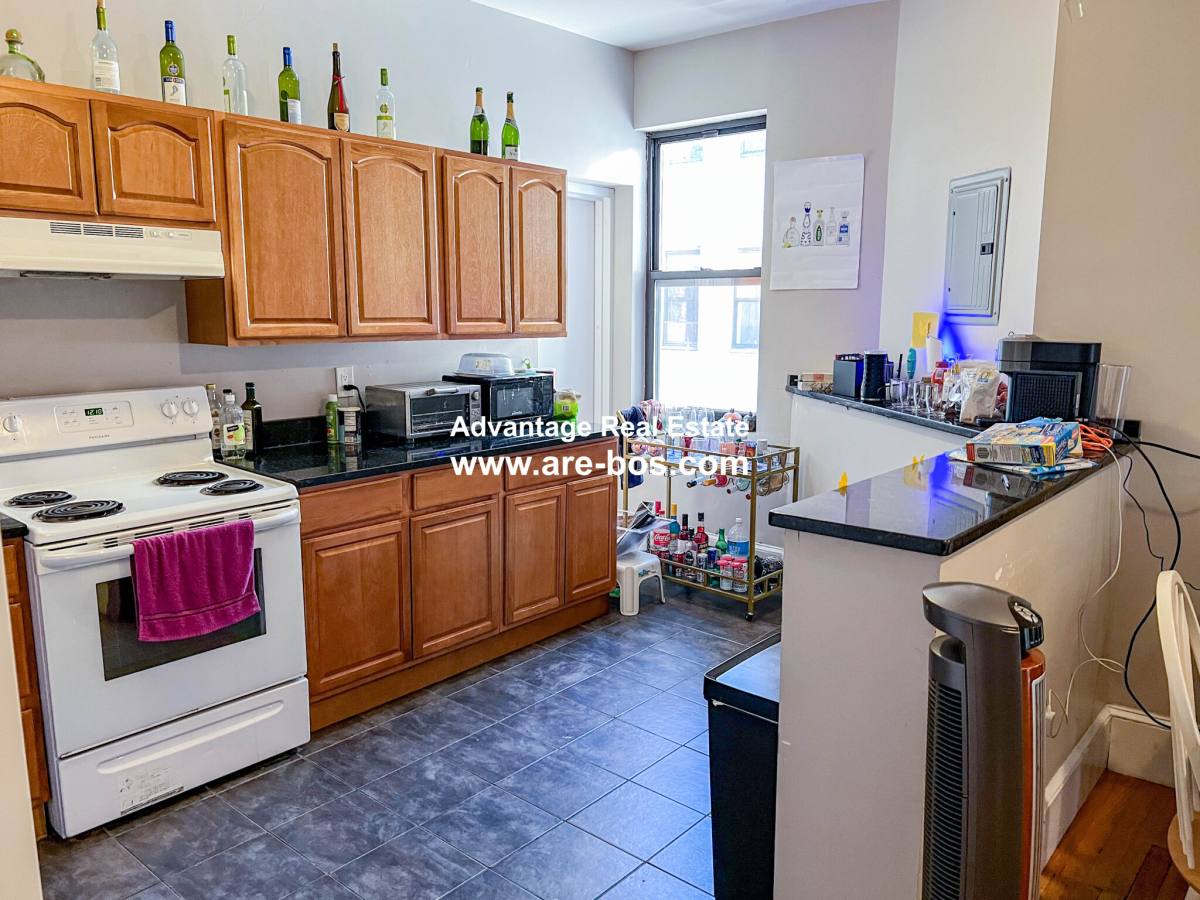 Apartment for rent at 1056 Commonwealth Ave #51, Boston, MA 02215