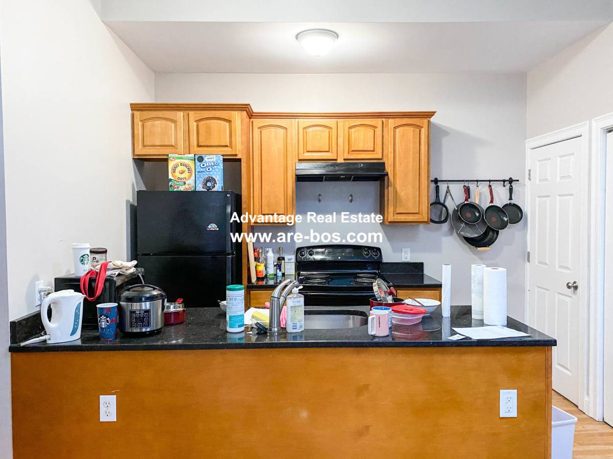 Apartment for rent at 23 Saint Lukes Rd #8, Allston, MA 02134