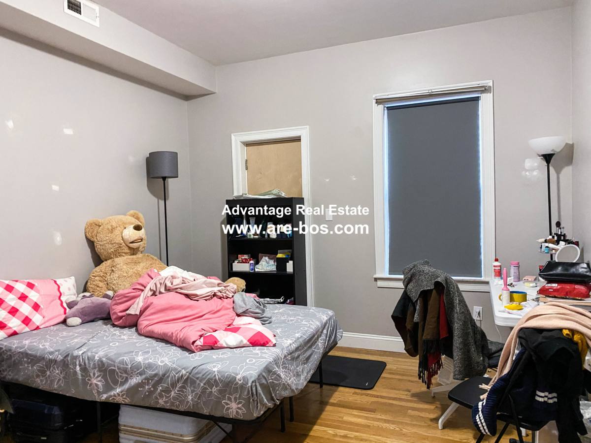 Apartment for rent at 23 Saint Lukes Rd #8, Allston, MA 02134