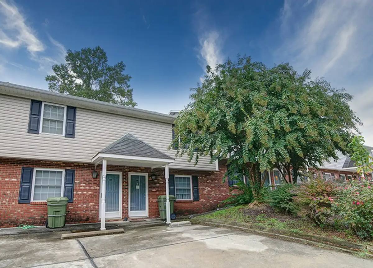 Apartment for rent at 154 Hill Everhart Rd, Lexington, NC 27295