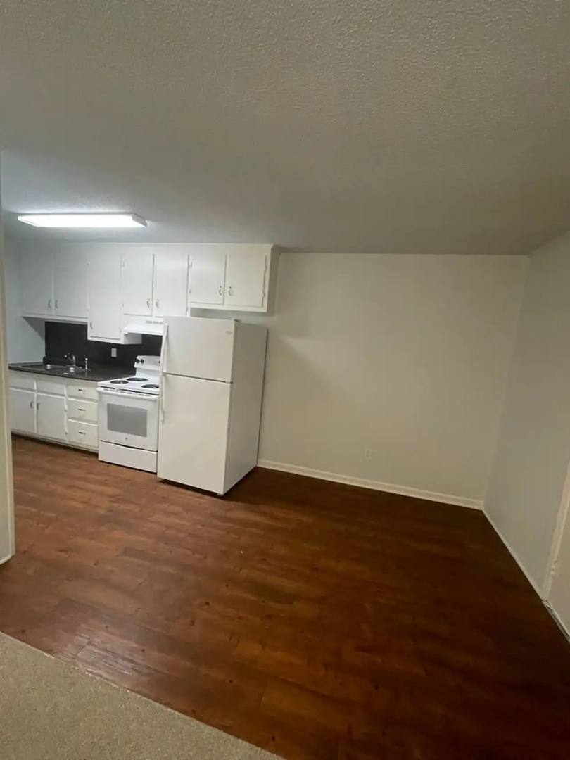 Apartment for rent at 154 Hill Everhart Rd, Lexington, NC 27295