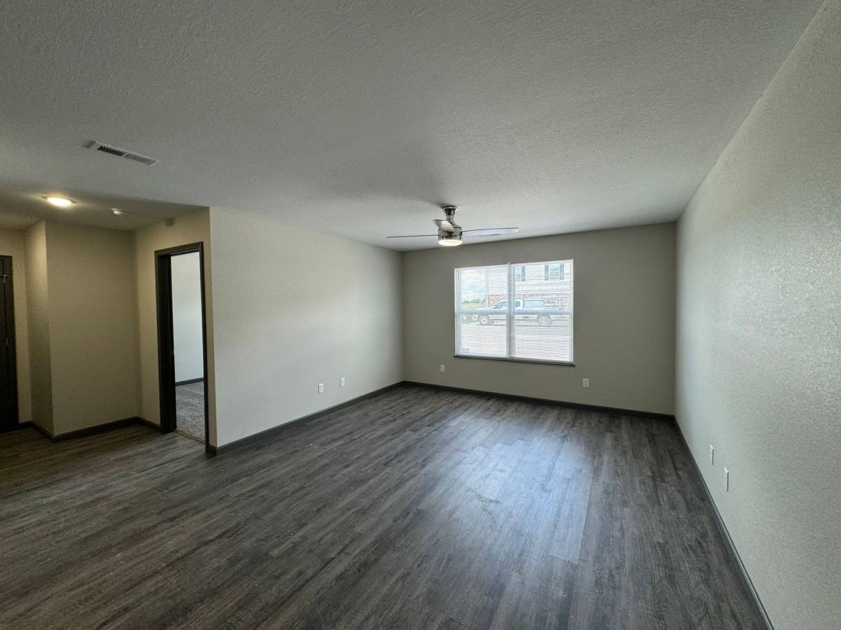 Apartment for rent at 2 Longview Circle, Montgomery City, MO 63361