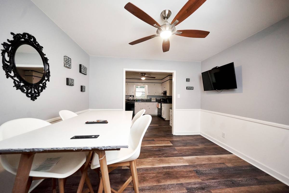 Apartment for rent at 2401 Knickerbocker Dr, Charlotte, NC 28212