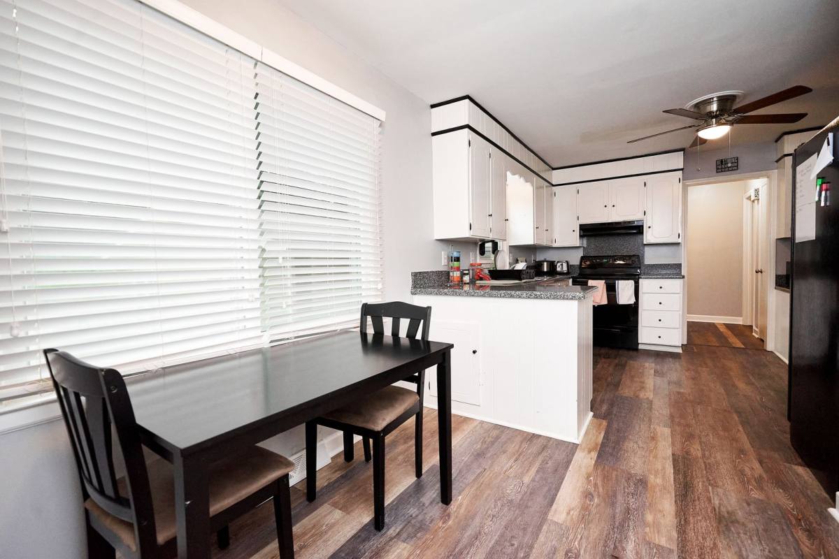 Apartment for rent at 2401 Knickerbocker Dr, Charlotte, NC 28212