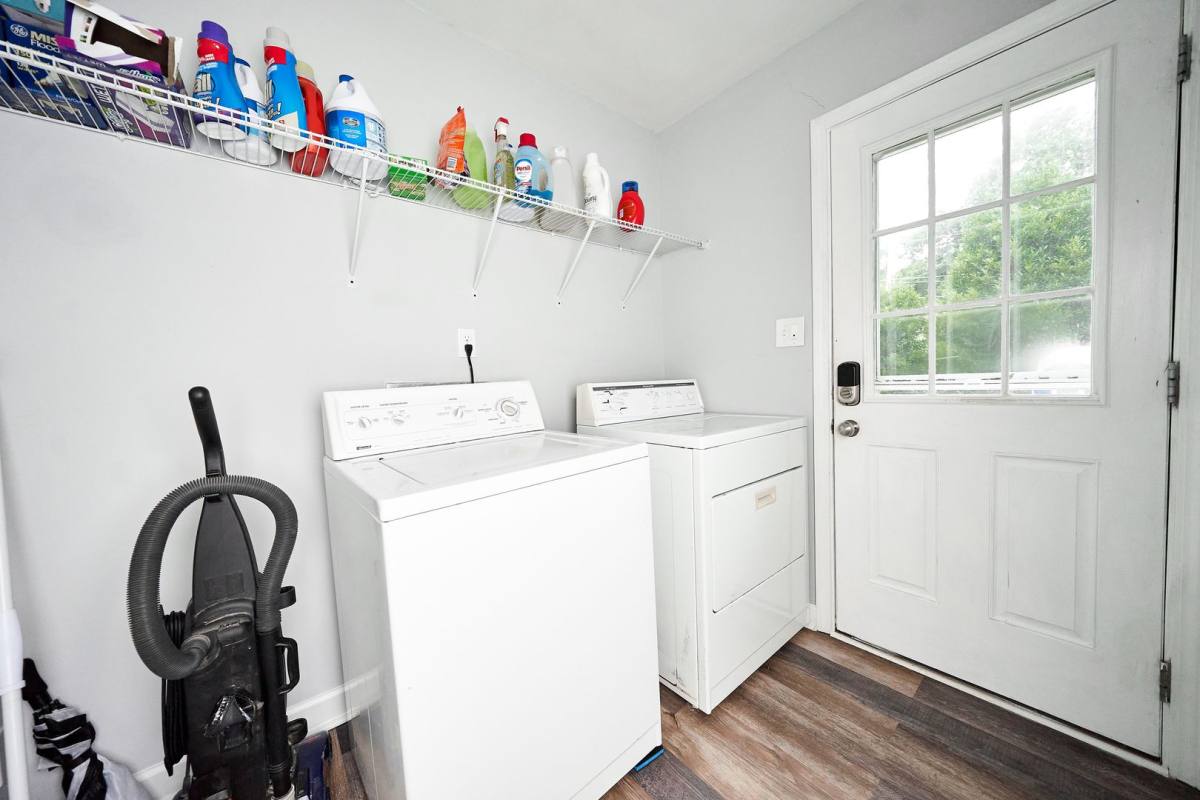 Apartment for rent at 2401 Knickerbocker Dr, Charlotte, NC 28212
