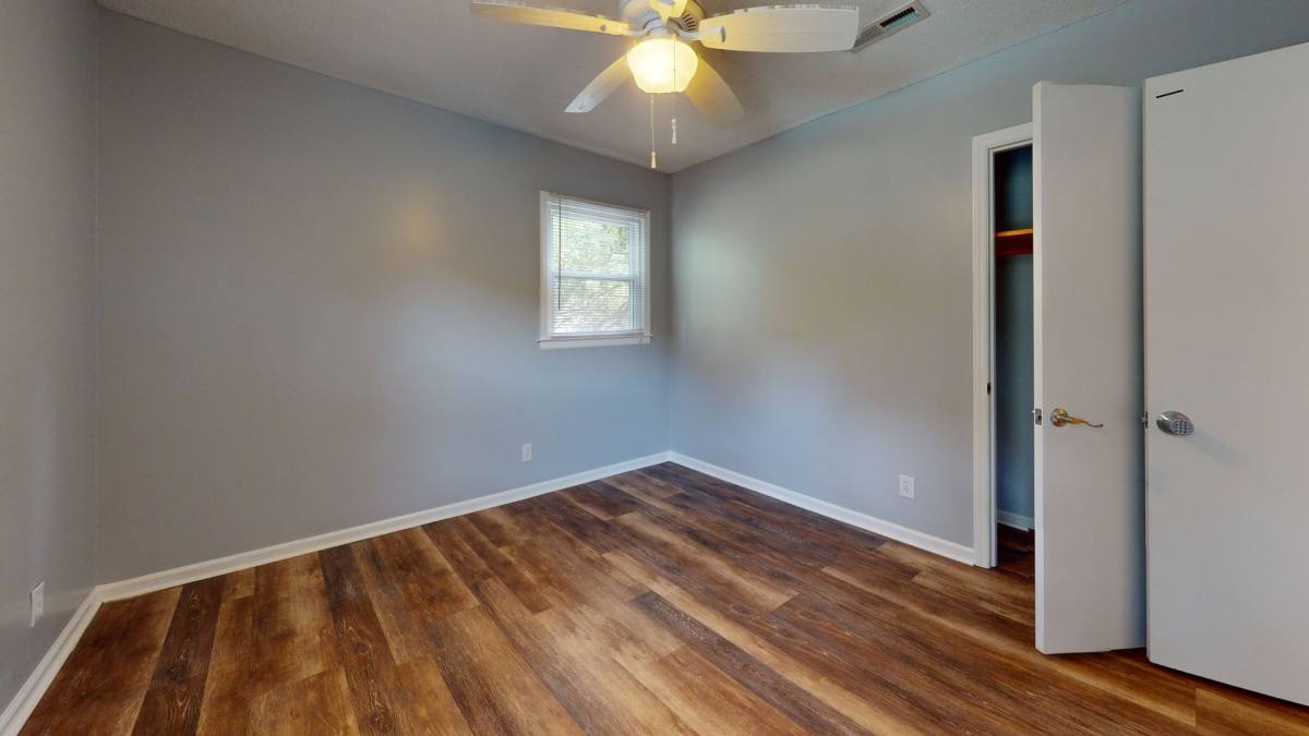 Apartment for rent at 2401 Knickerbocker Dr, Charlotte, NC 28212