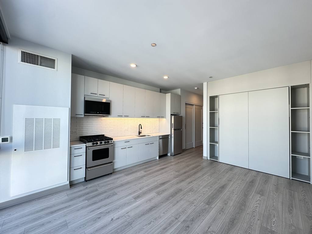 Apartment for rent at 2153 Elston #P017, Chicago, IL 60614