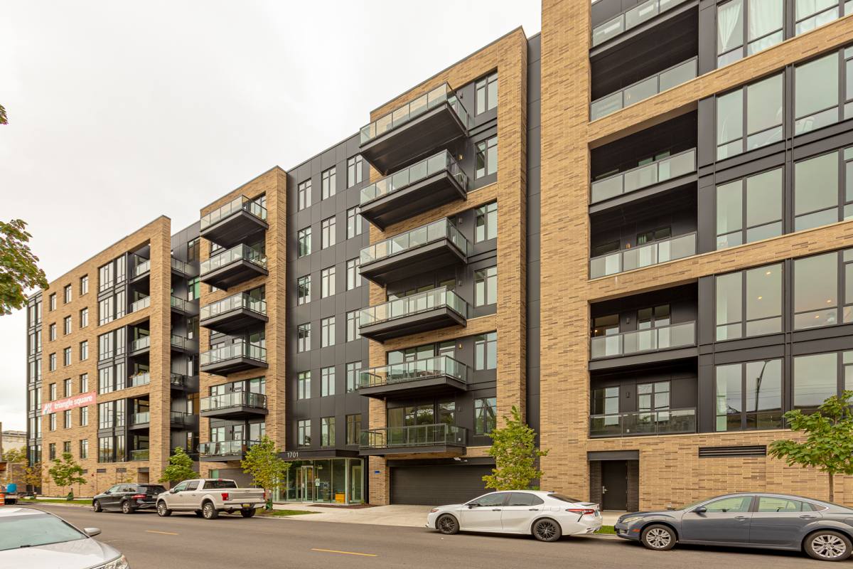 Apartment for rent at 1701 W Webster #702, Chicago, IL 60614