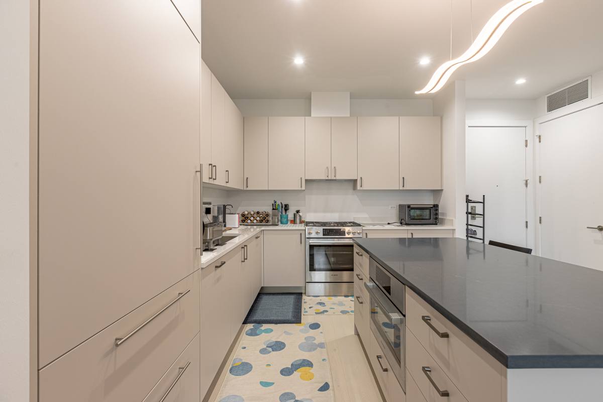 Apartment for rent at 1701 W Webster #702, Chicago, IL 60614