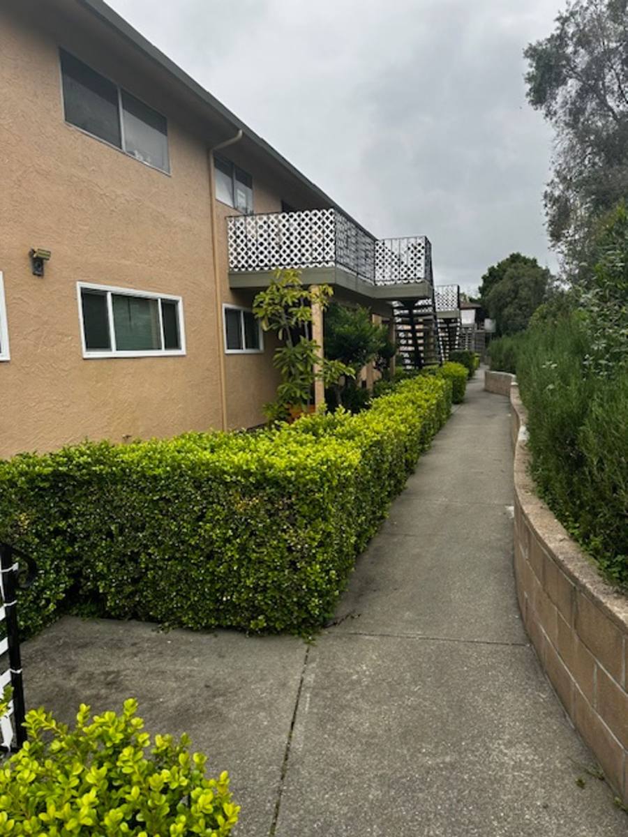 Apartment for rent at 2041 Miramonte Ave, San Leandro, CA 94578