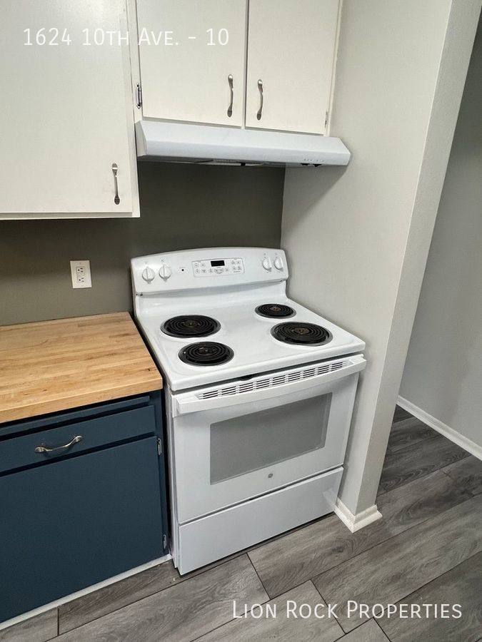 Apartment for rent at 1624 10th Ave #4, Newport, MN 55055