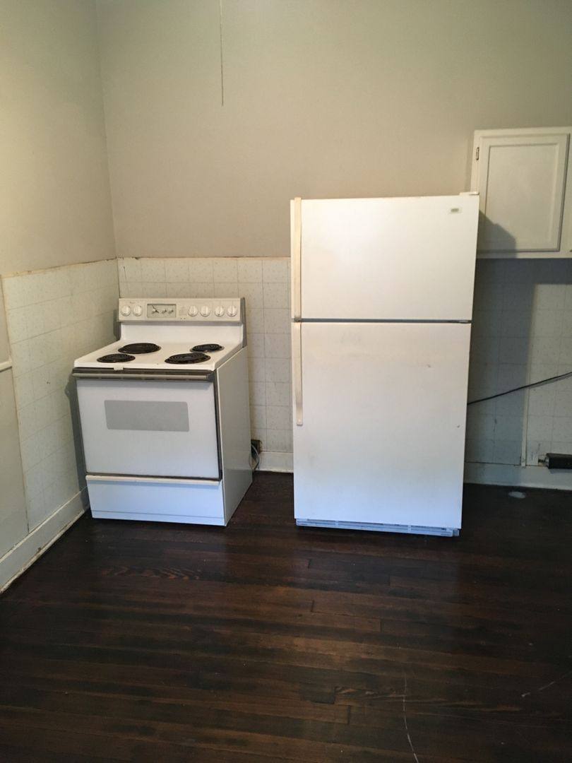 Apartment for rent at 419 E 6th St, Newton, KS 67114