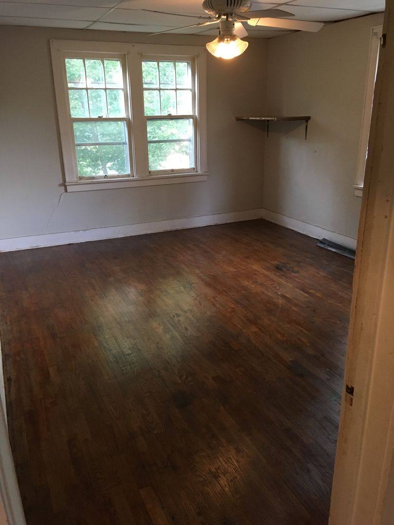 Apartment for rent at 419 E 6th St, Newton, KS 67114