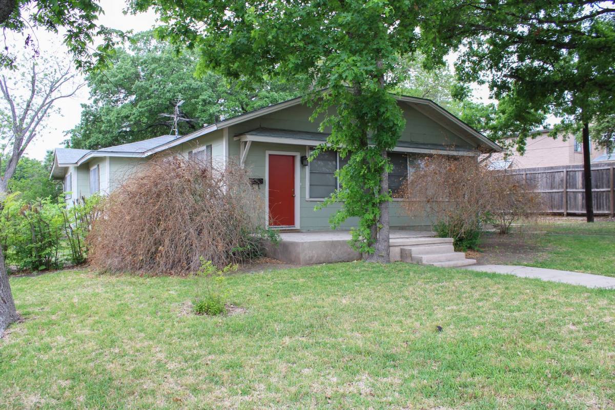 House for rent at 3901 N New Braunfels, San Antonio, TX 78209