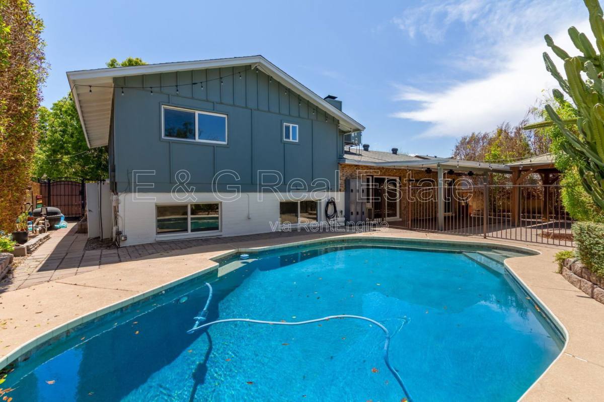 House for rent at 1640 E La Jolla Dr, Tempe, AZ 85282