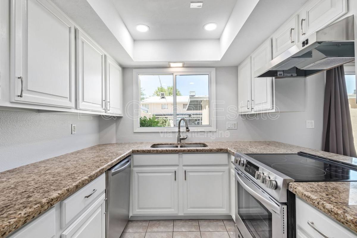 Townhouse for rent at 3905 S Mill Ave, Tempe, AZ 85282