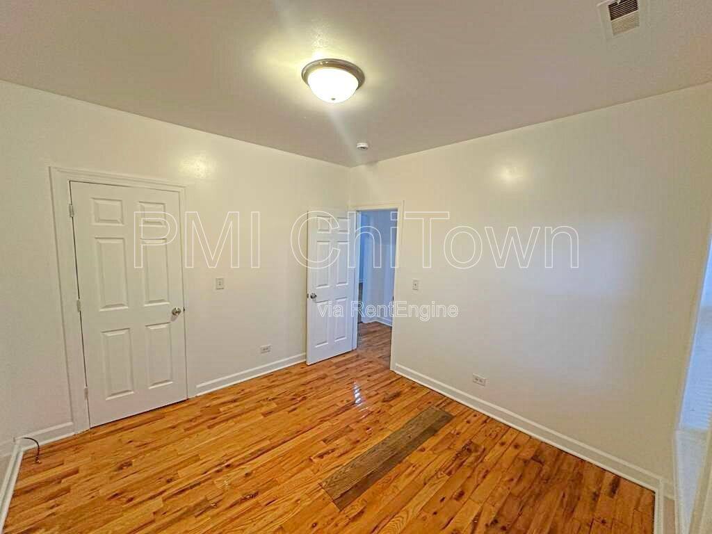 Apartment for rent at 5145 W Ferdinand St, Chicago, IL 60644