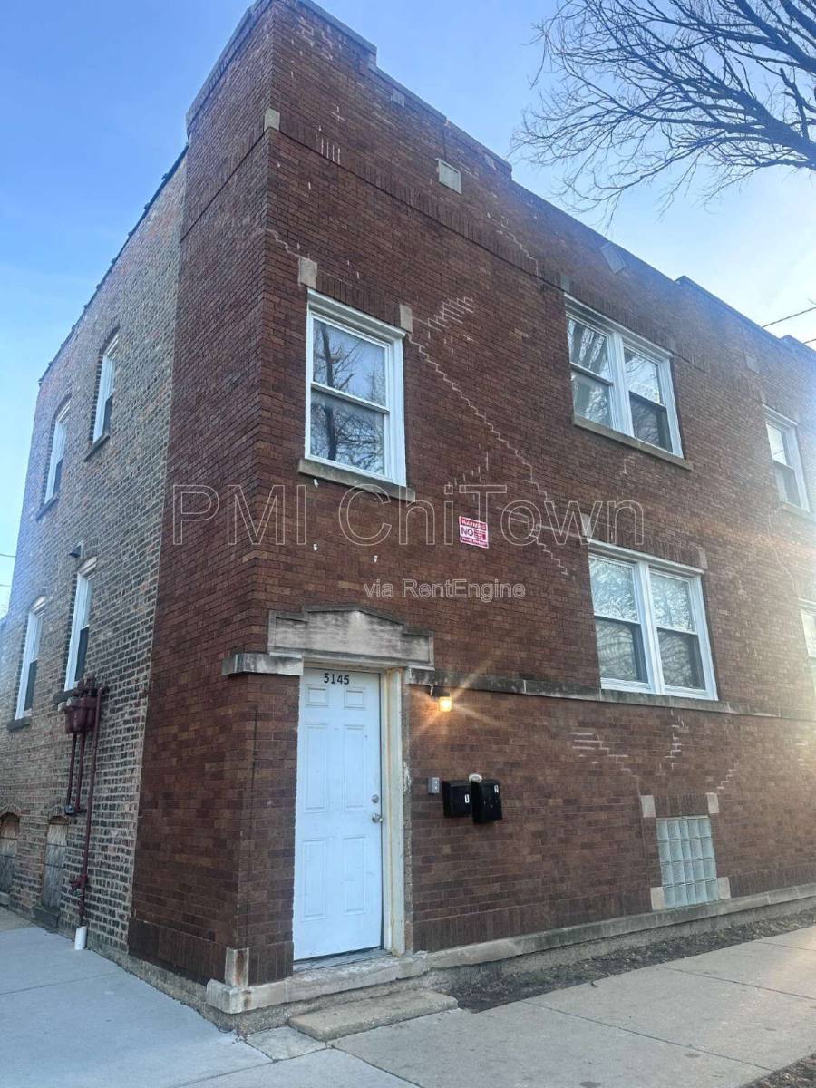 Apartment for rent at 5145 W Ferdinand St, Chicago, IL 60644