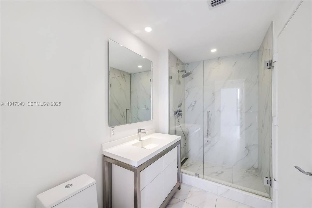Apartment for rent at 2000 Metropica Way, Fort Lauderdale, FL 33323