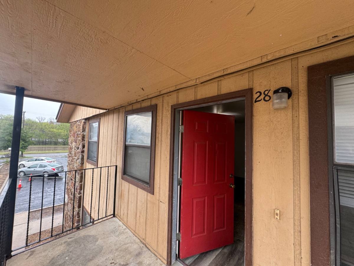 Apartment for rent at 723 N Vinita Ave #28, Tahlequah, OK 74464