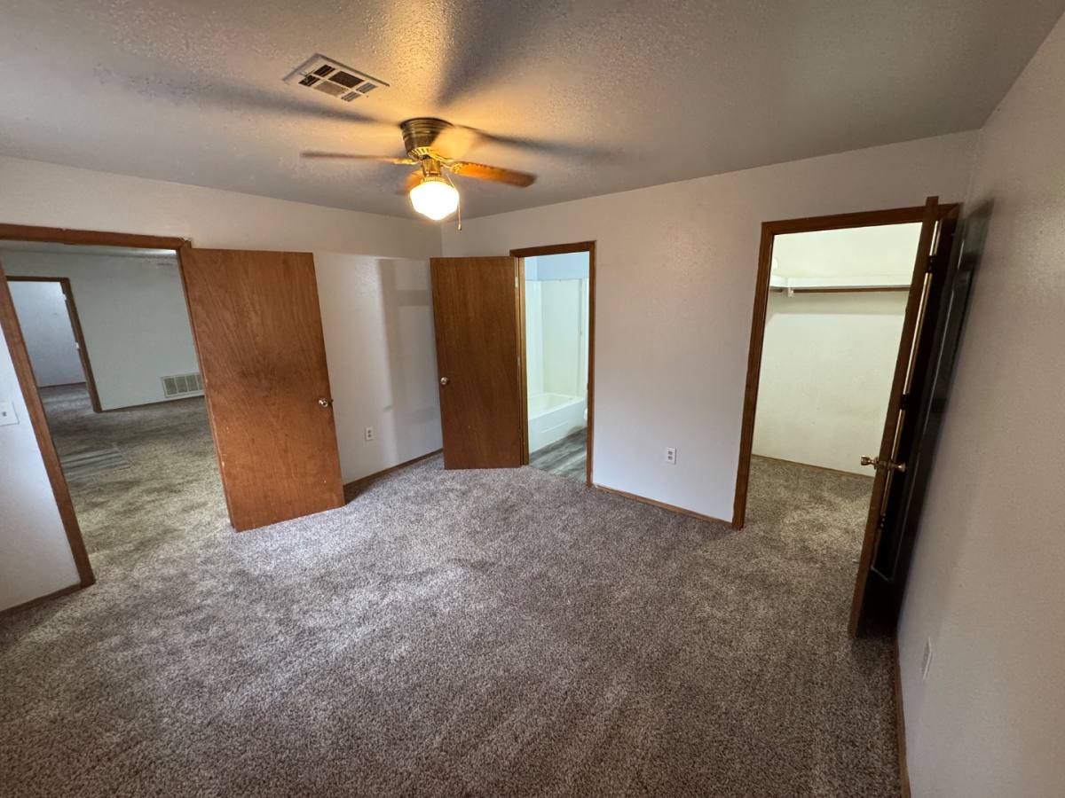 Apartment for rent at 723 N Vinita Ave #28, Tahlequah, OK 74464