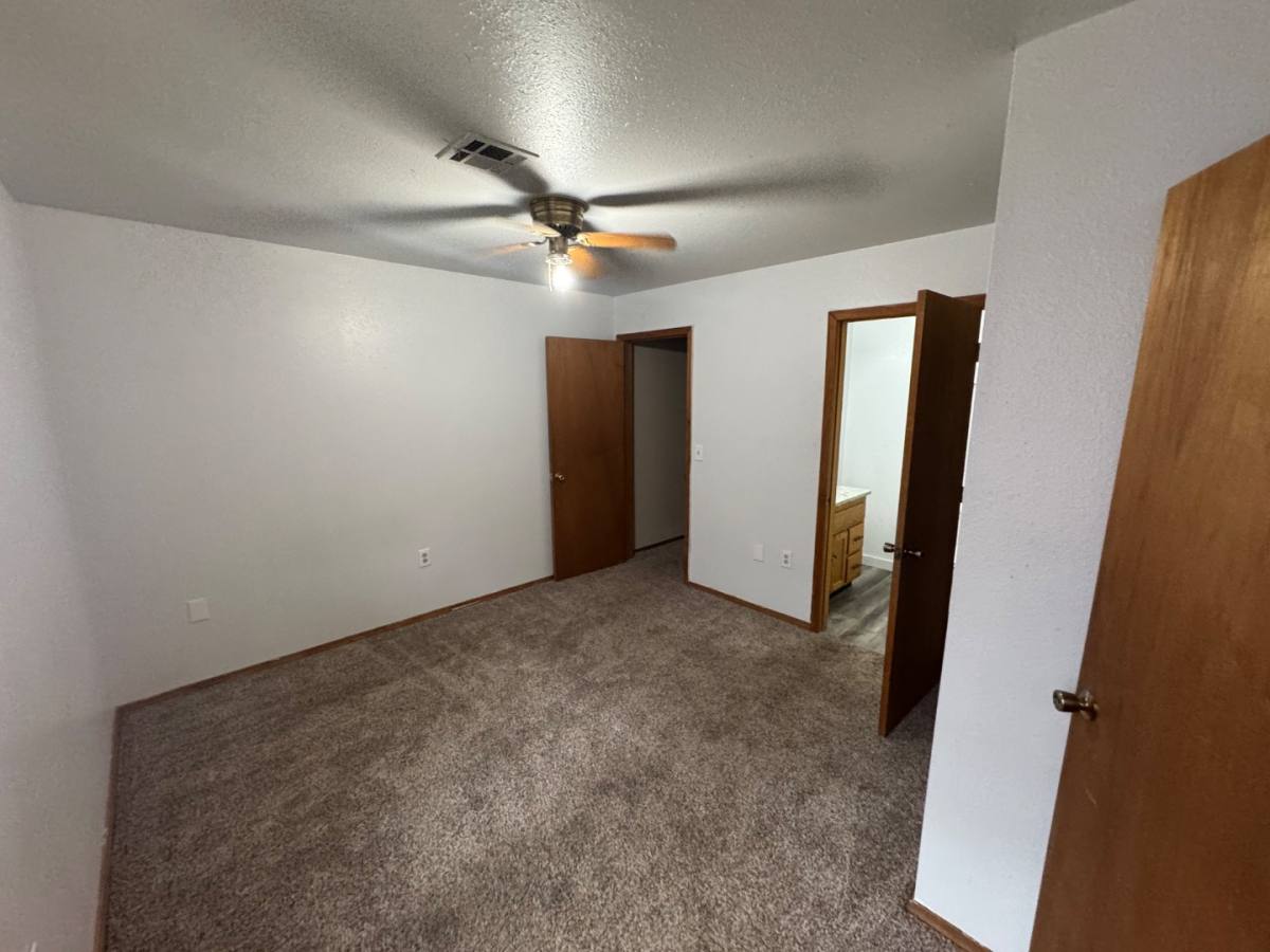 Apartment for rent at 723 N Vinita Ave #28, Tahlequah, OK 74464