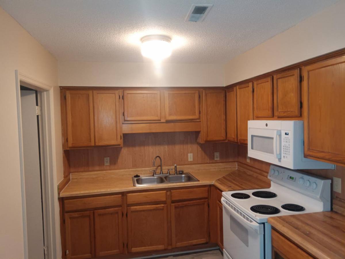 Apartment for rent at 313 Lee Dr #A, Columbia, TN 38401