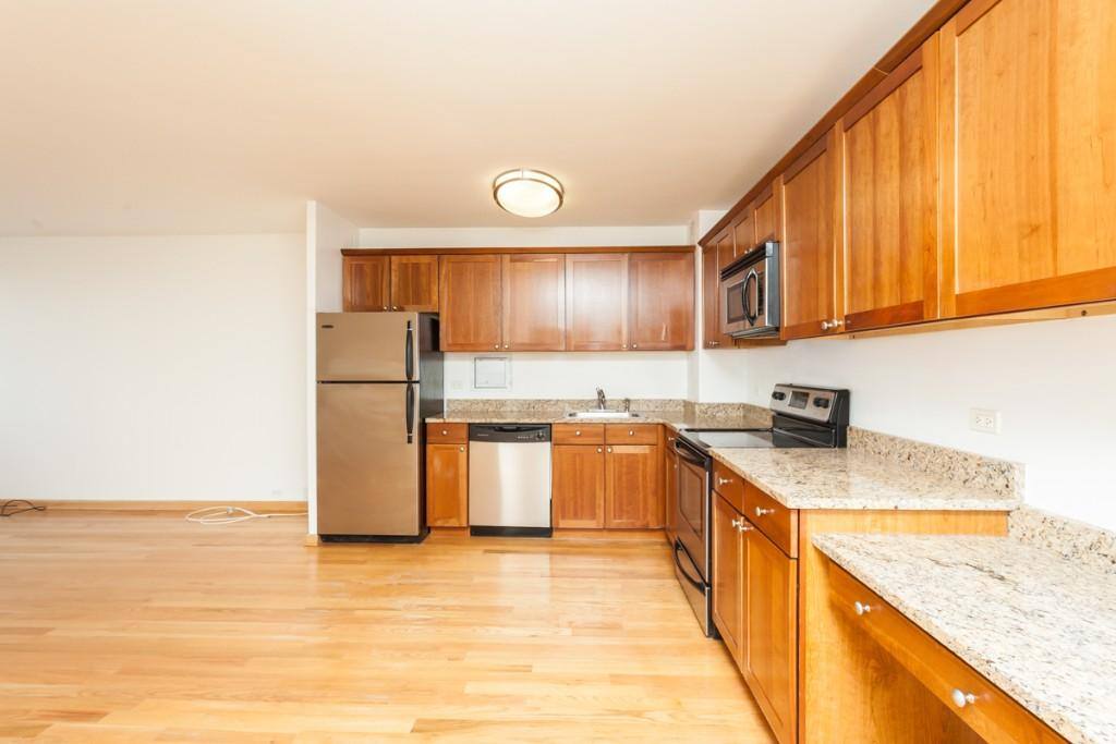 Apartment for rent at 2933 N Sheridan Rd #1208, Chicago, IL 60657