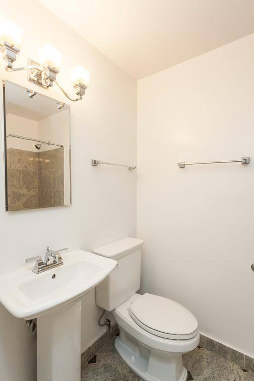 Apartment for rent at 2933 N Sheridan Rd #1208, Chicago, IL 60657