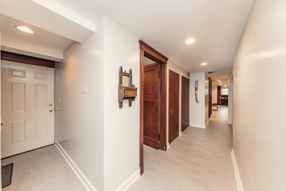 Apartment for rent at 1258 W Hood Ave #1W, Chicago, IL 60660