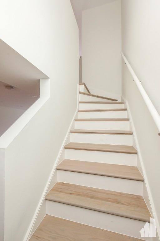 Apartment for rent at 944 W Grace #J201, Chicago, IL 60613