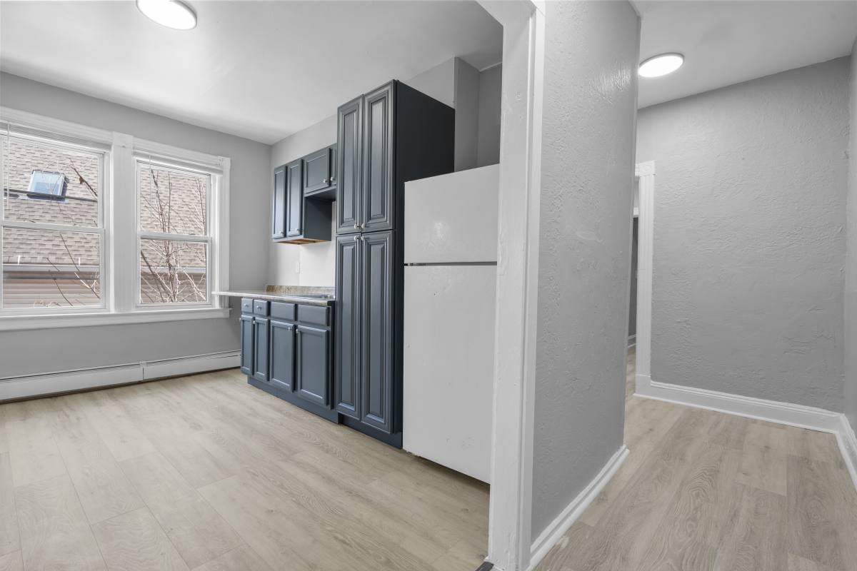 Apartment for rent at 202 Mather St #3W, Hartford, CT 06112