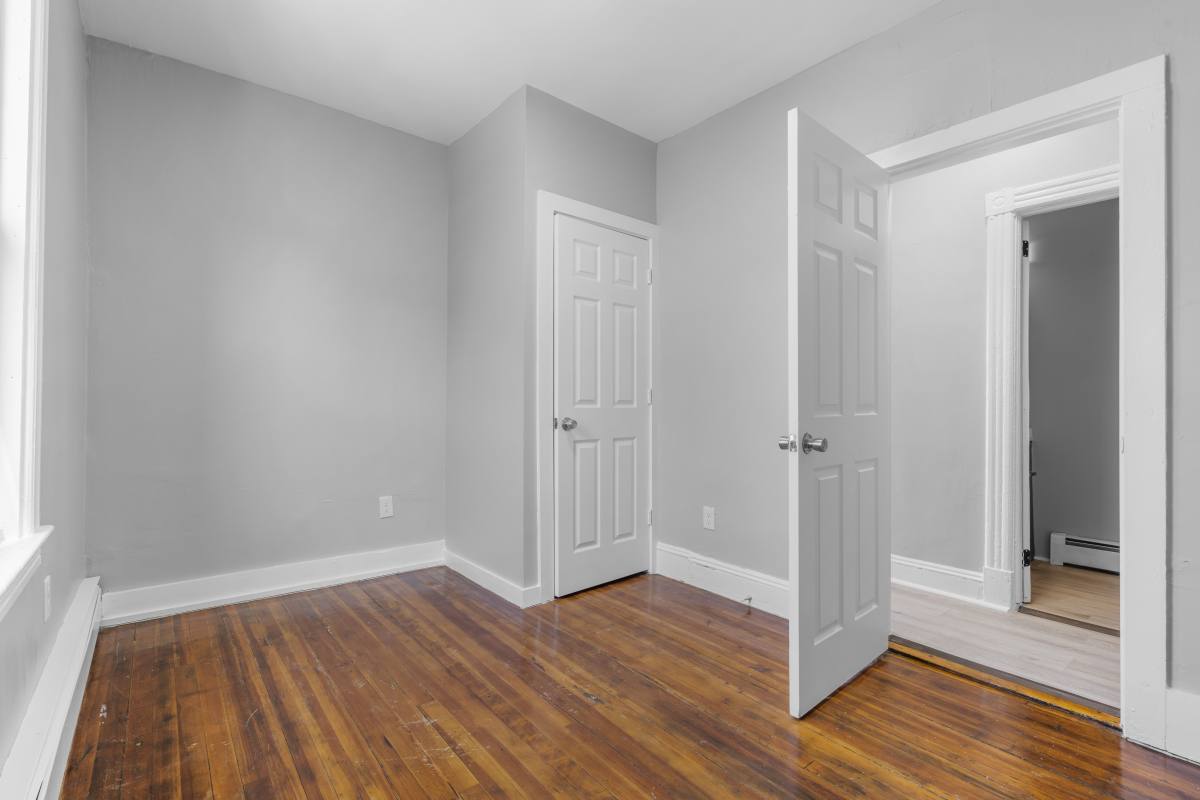 Apartment for rent at 202 Mather St #3W, Hartford, CT 06112