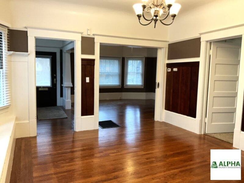 Townhouse for rent at 608 21st St, Sacramento, CA 95811