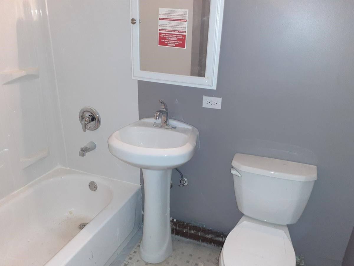 Apartment for rent at 3075 E Cheltenham Place, Chicago, IL 60649