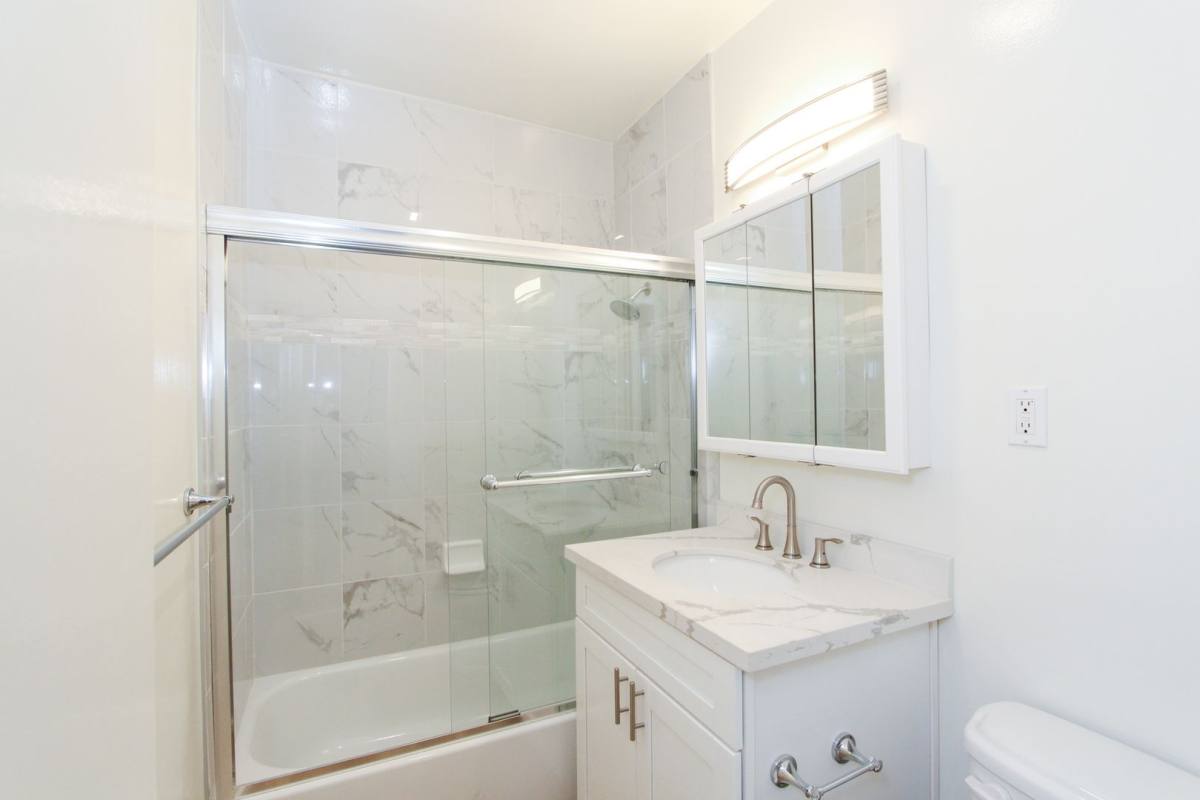 Apartment for rent at 1817-25 Corinth Ave, Los Angeles, CA 90025