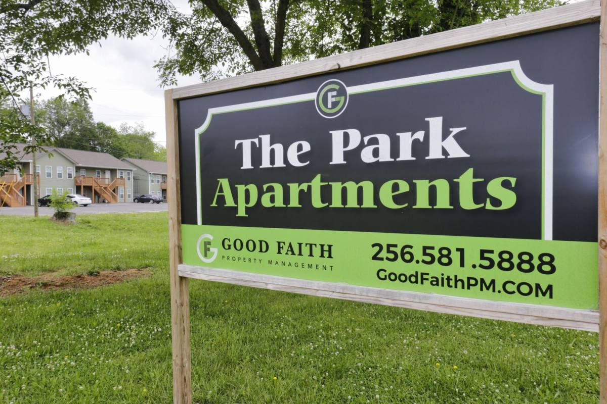 Apartment for rent at 143 Old Choccolocco Rd, Anniston, AL 36207