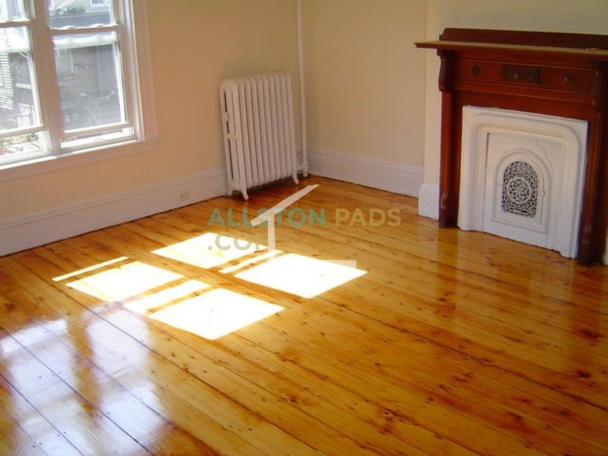 House for rent at 16 Pratt St #16, Allston, MA 02134