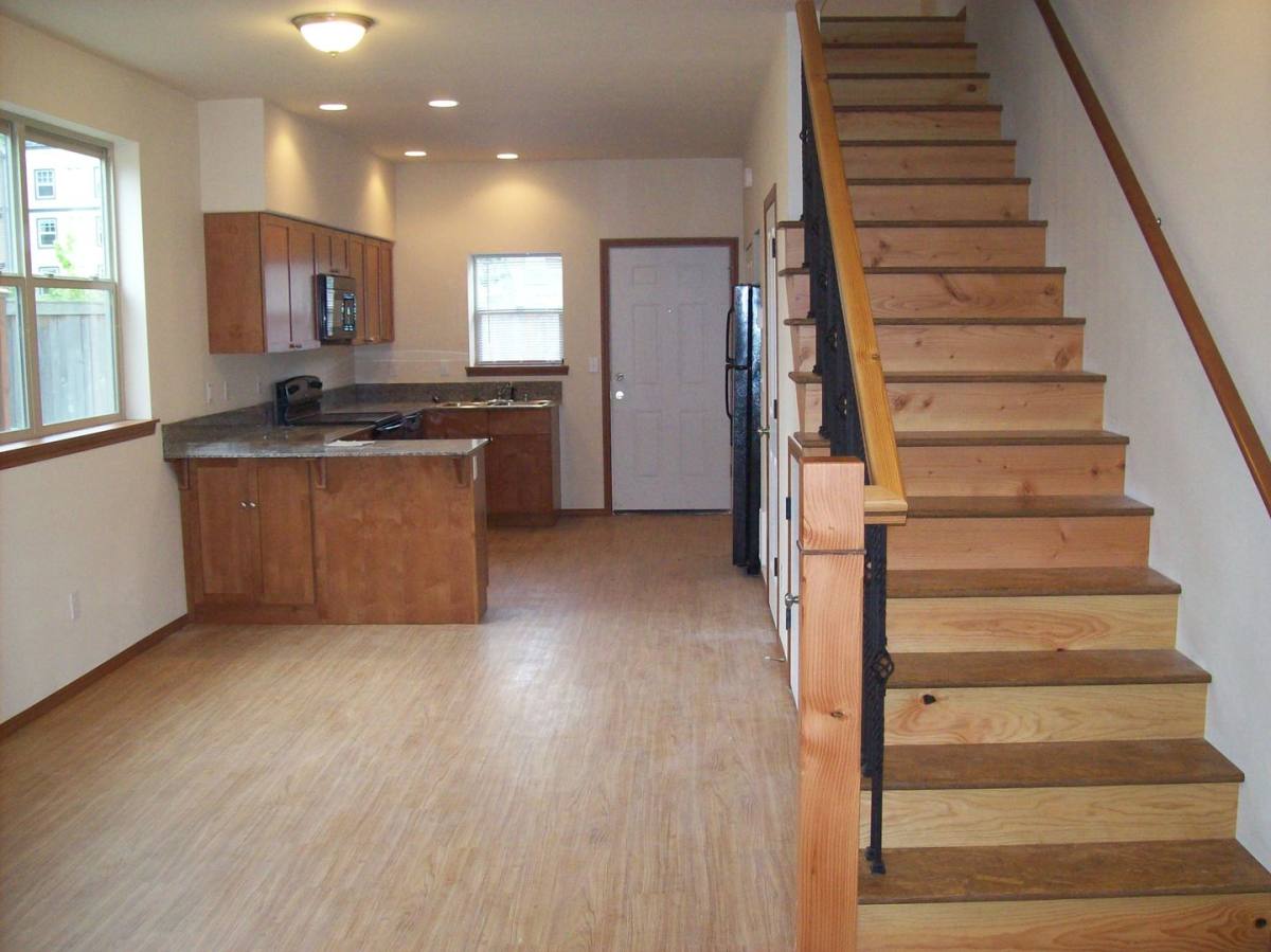 Apartment for rent at 610-624 32nd St, Bellingham, WA 98225