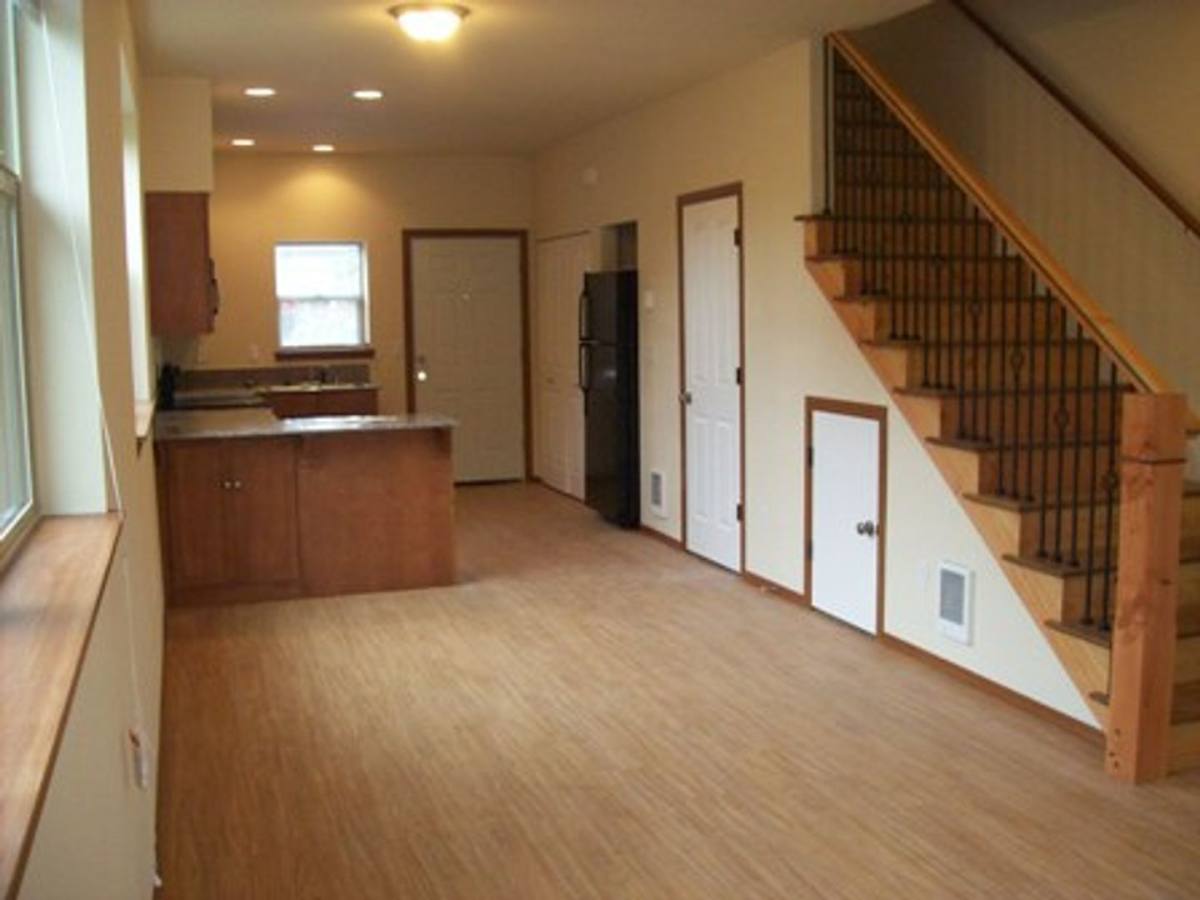 Apartment for rent at 610-624 32nd St, Bellingham, WA 98225