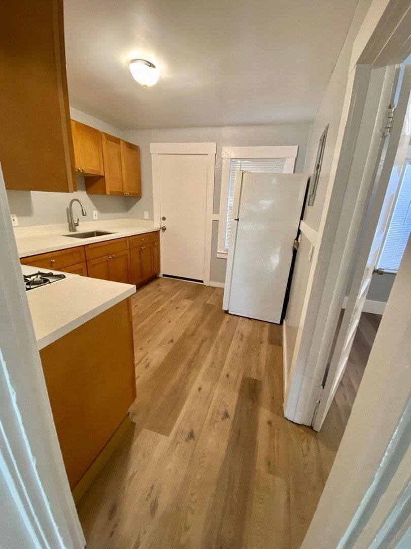 Apartment for rent at 444-448 20th St, Richmond, CA 94801