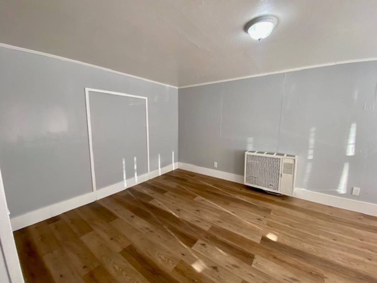 Apartment for rent at 444-448 20th St, Richmond, CA 94801