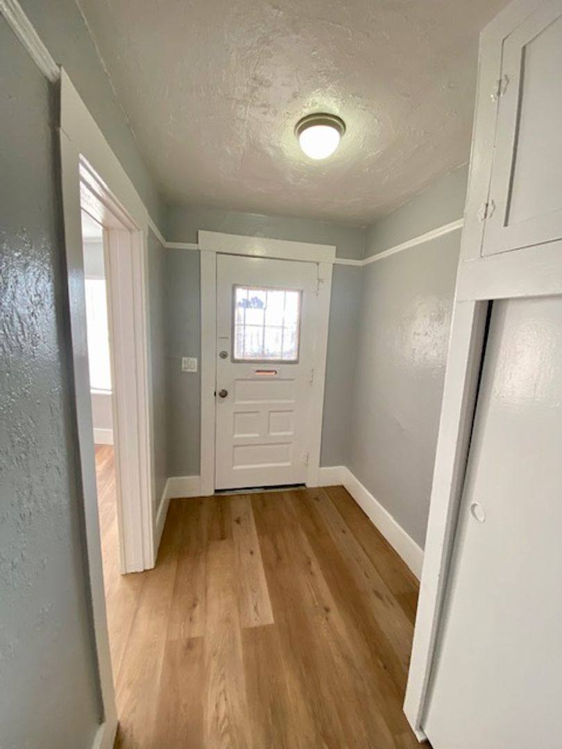 Apartment for rent at 444-448 20th St, Richmond, CA 94801