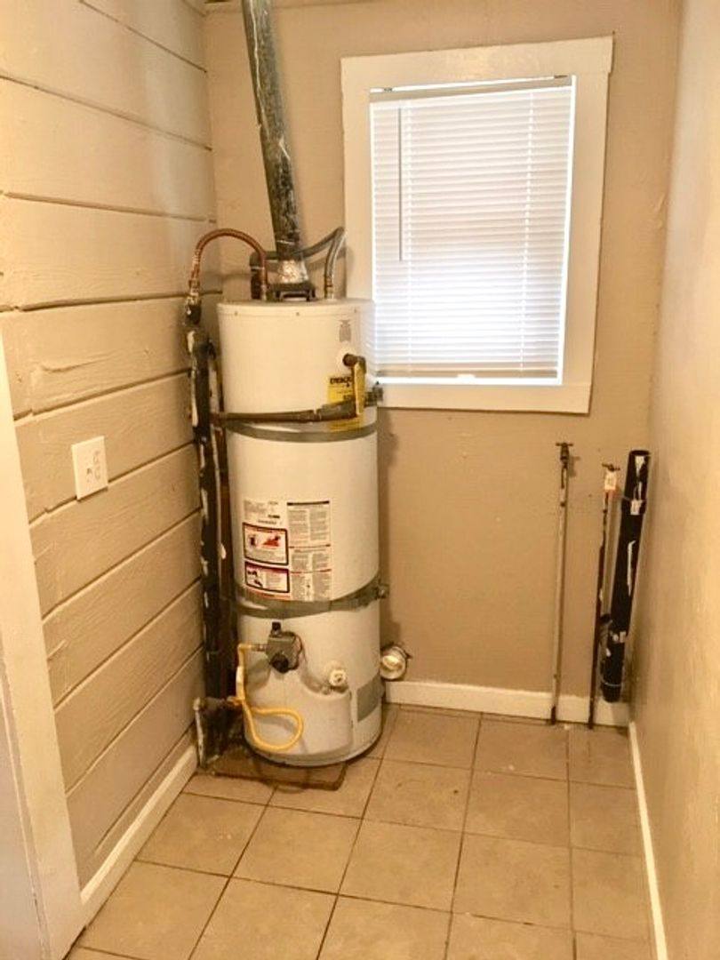Apartment for rent at 1537 Truman St, Richmond, CA 94801